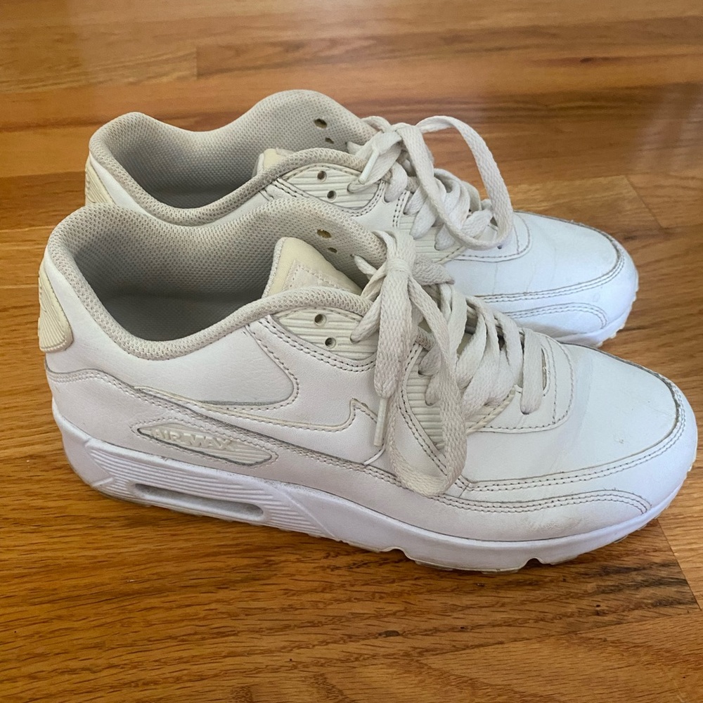 Nike Air Max 90 Youth 7 Shoes